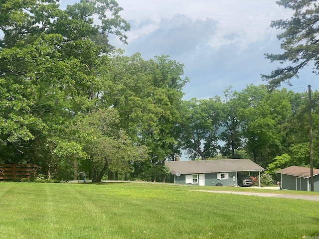 874 Stacy Spgs, Heber Springs, AR 72543 - view of green lawn featuring driveway