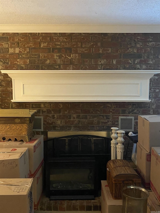 874 Stacy Spgs, Heber Springs, AR 72543 - detailed view of a fireplace