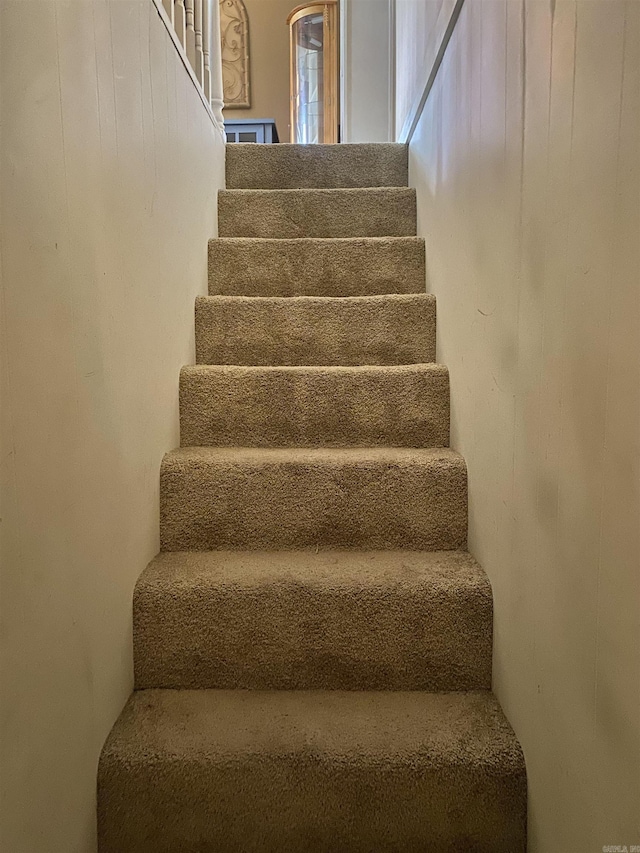874 Stacy Spgs, Heber Springs, AR 72543 - view of stairs