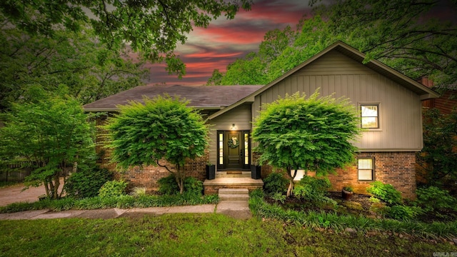 3 E Lake Dr, North Little Rock, AR 72116 - view of front of home with brick siding
