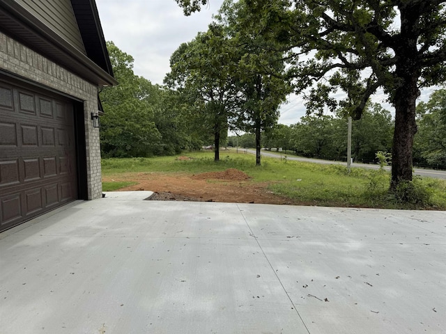 282 Shiloh, Mcrae, AR 72102 - exterior space featuring concrete driveway