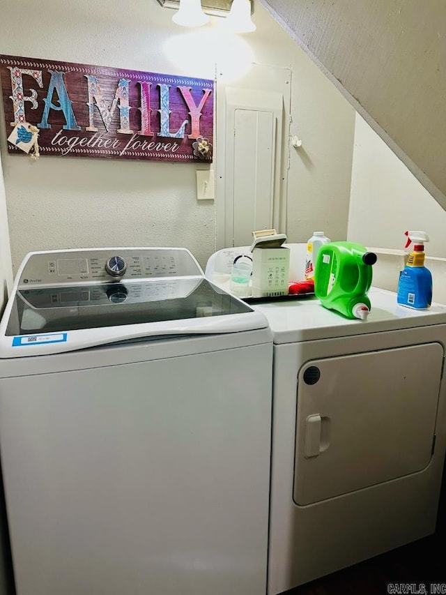 885 Mount Carmel Rd, Cabot, AR 72023 - laundry area with washer and dryer