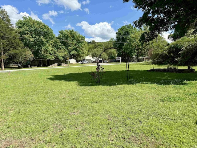 805 S St, Heber Springs, AR 72543 - surrounding community featuring a yard
