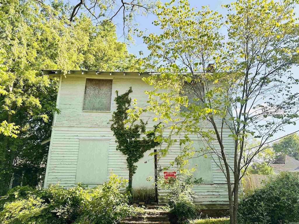 view of side of property