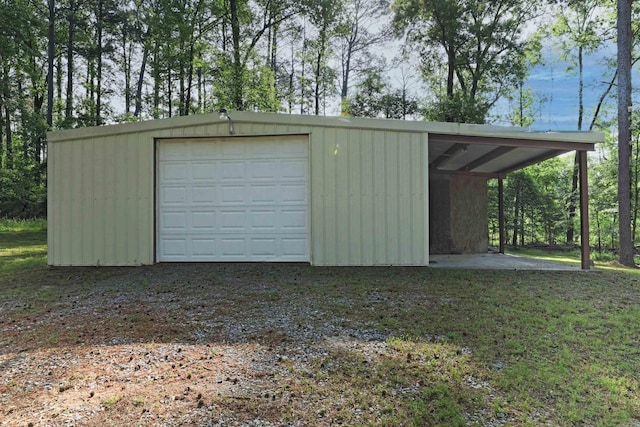 6311 Country Ln, Pine Bluff, AR 71603 - garage with a detached garage