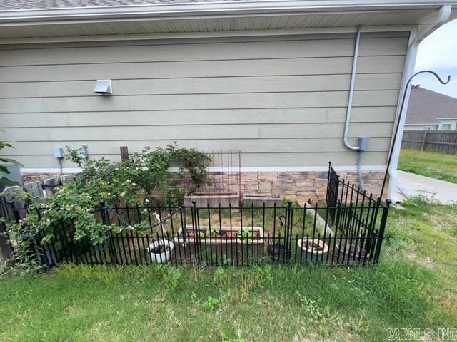 4321 Sloan, Alexander, AR 72002 - details featuring fence