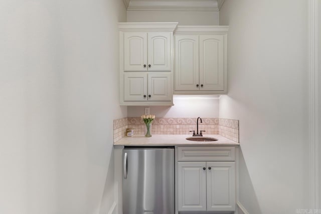 10 Lakewood Park Dr, North Little Rock, AR 72116 - bar featuring wet bar, crown molding, tasteful backsplash, refrigerator, and a sink