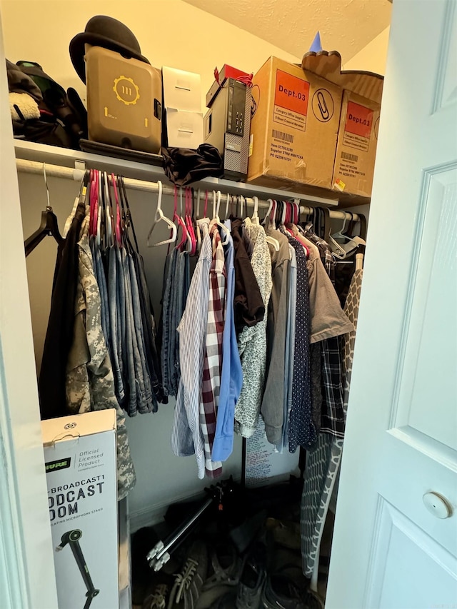 7 Franklin Cir, Searcy, AR 72143 - view of closet
