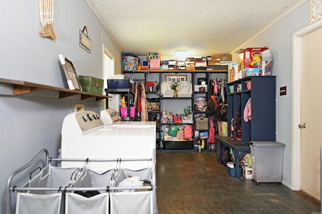 laundry area featuring crown molding, a textured ceiling, and independent washer and dryer