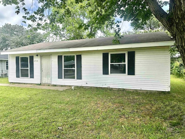 2510 Mary Jane Dr, Jonesboro, AR 72401 - rear view of property featuring a yard