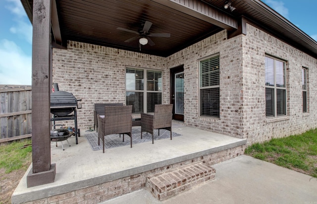 10 Luke Ct, Maumelle, AR 72113 - view of patio featuring fence and a ceiling fan