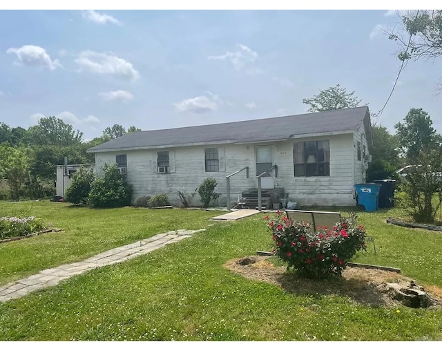 139 Echo Ln, Lake Village, AR 71653 - view of front facade featuring a front yard