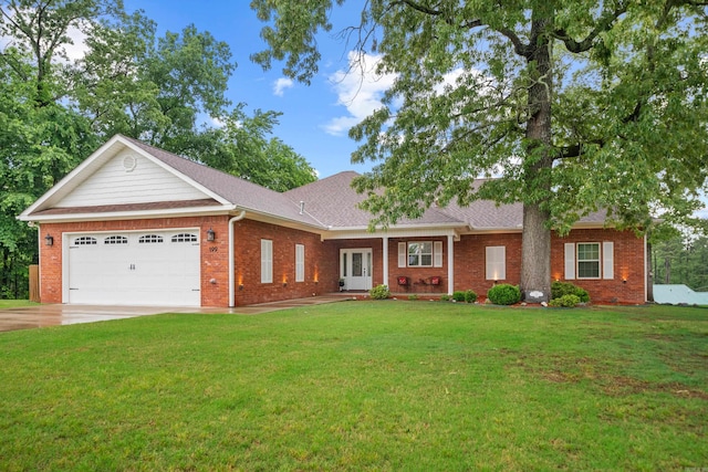 199 Gleneagle Loop, Hot Springs, AR 71913 - single story home with a front yard, brick siding, driveway, and a garage