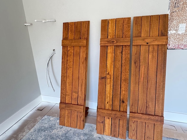 details featuring baseboards