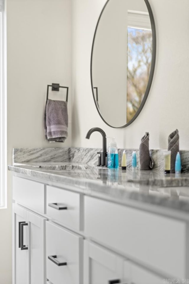920 Park St, Little Rock, AR 72202 - bathroom featuring vanity