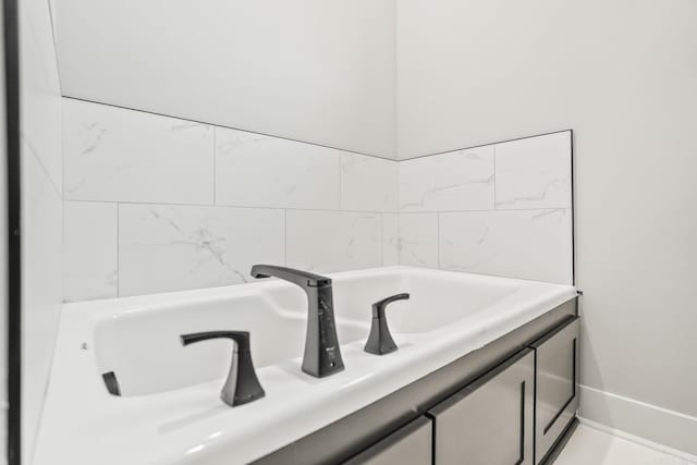 54 Lieblong Rd, Greenbrier, AR 72058 - full bath with a bathtub