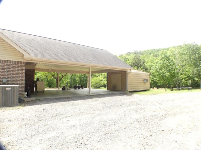 137 Gone Fishin Ln, Mena, AR 71953 - view of parking / parking lot with gravel driveway