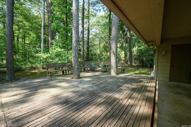 5 Southern Pines Cv, Pine Bluff, AR 71603 - view of wooden deck