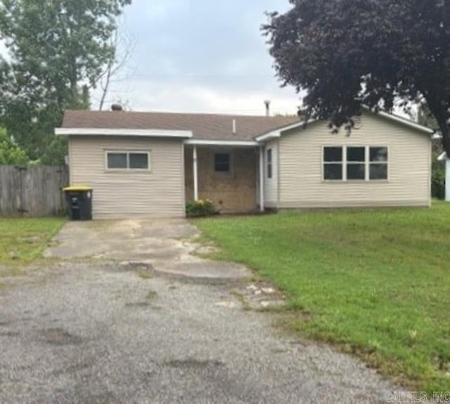 201 Quapaw St, Steele, MO 63877 - view of single story home
