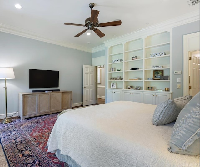 bedroom featuring a ceiling fan, crown molding, visible vents, baseboards, and recessed lighting