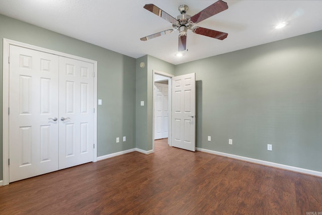 unfurnished bedroom featuring wood finished floors, baseboards, recessed lighting, ceiling fan, and a closet