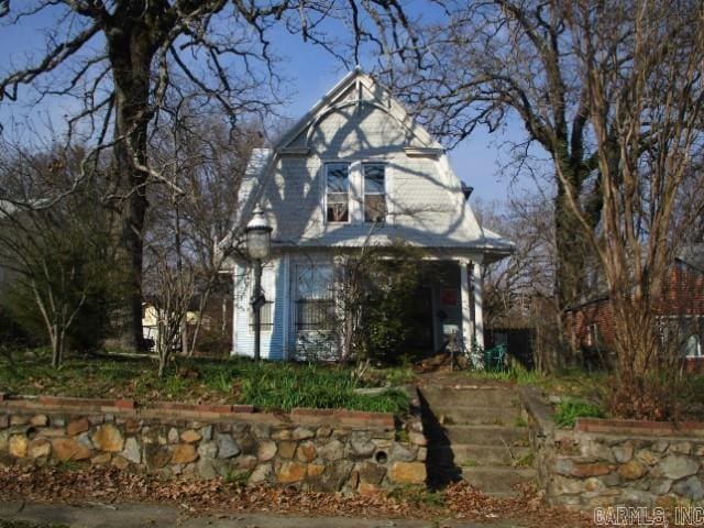 1612 W 23rd St, Little Rock, AR 72206 - view of front of house featuring a gambrel roof