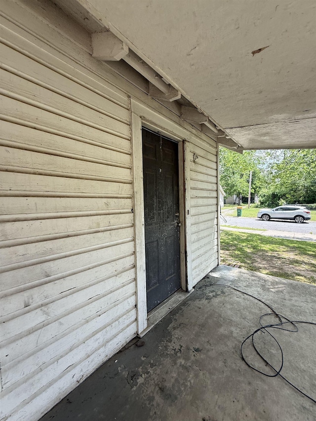 view of exterior entry