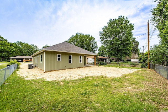 912 Lakeshore Dr, Heber Springs, AR 72543 - rear view of property featuring cooling unit and roof with shingles