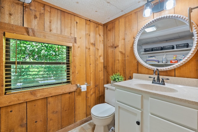 112 Fairchild Pt, Hot Springs, AR 71901 - half bath with wood walls, toilet, and vanity