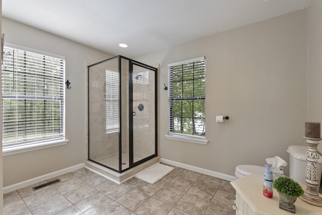 112 Fairchild Pt, Hot Springs, AR 71901 - full bathroom featuring toilet, a shower stall, tile patterned floors, baseboards, and recessed lighting