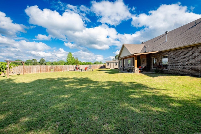 view of yard featuring a patio area