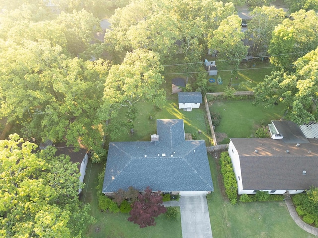 bird's eye view of a heavily wooded area
