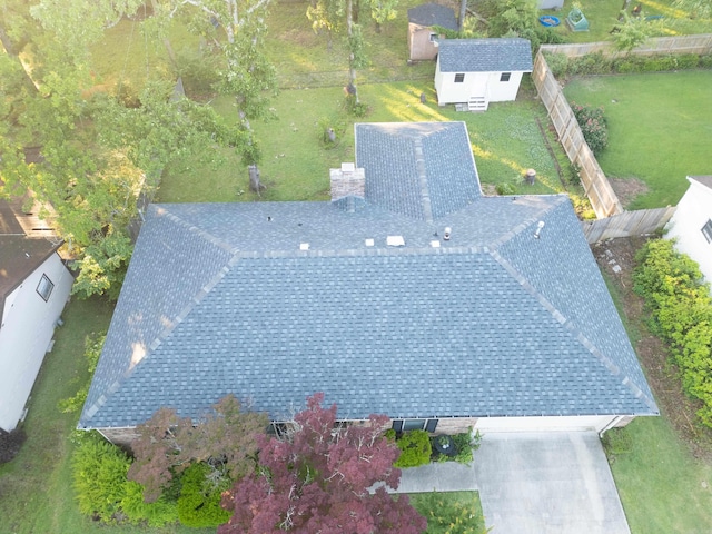 aerial view of property and surrounding area