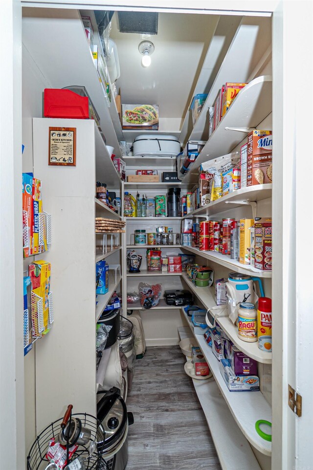 1705 W Cedar St, El Dorado, AR 71730 - view of pantry