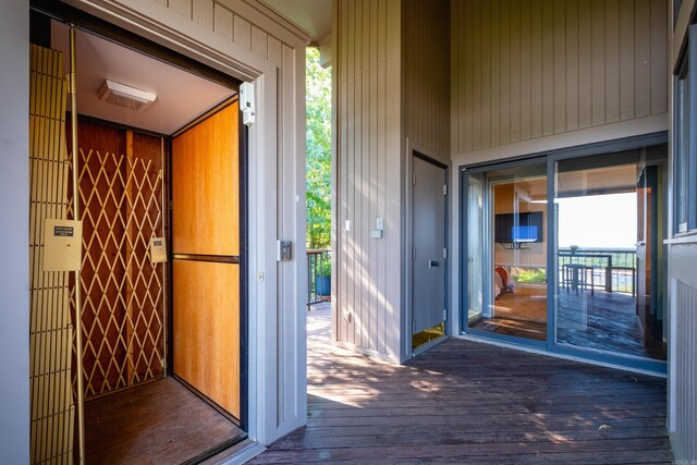 1 Rivers Edge Dr, Little Rock, AR 72227 - property entrance featuring a deck and elevator