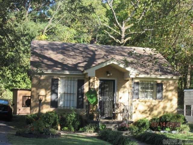 2601 Boulevard Ave, Little Rock, AR 72204 - view of front of home featuring roof with shingles