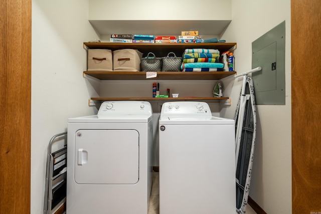 36 Lequita Pl, Hot Springs Village, AR 71909 - laundry area featuring electric panel and separate washer and dryer