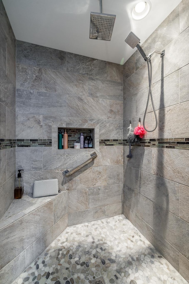 3 Tenerife Way, Hot Springs Village, AR 71909 - full bath with a tile shower