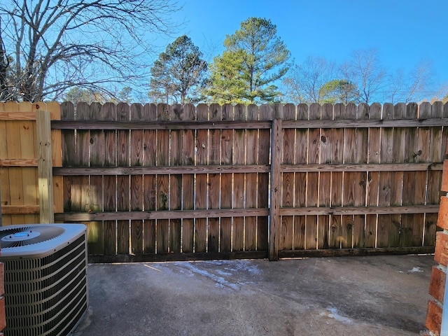 1807 Reservoir, Little Rock, AR 72227 - view of patio