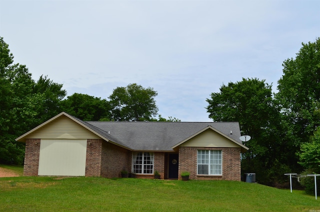 1059 Piney Rd, De Queen, AR 71832 - ranch-style home featuring brick siding and a front yard
