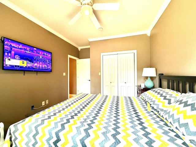 14 Windrush Pt, Little Rock, AR 72211 - bedroom featuring crown molding, a closet, and a ceiling fan