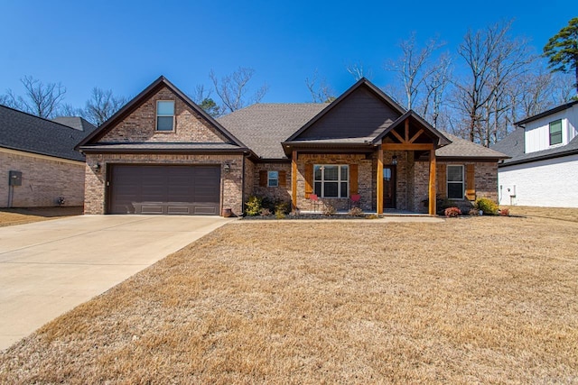 7841 S Shoreline Blvd, Benton, AR 72019 - craftsman-style home featuring brick siding, driveway, and a front lawn