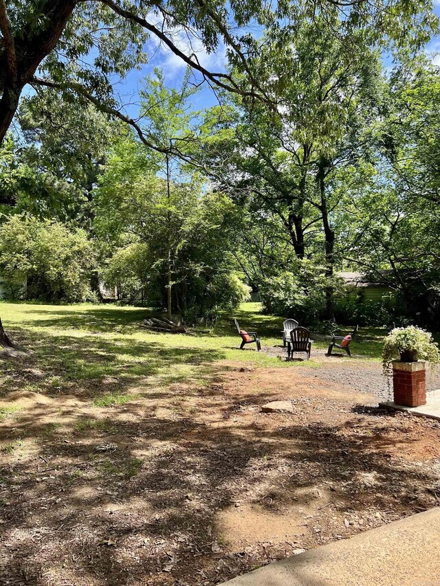 506 W Clinton St, Heber Springs, AR 72543 - view of community featuring view of wooded area