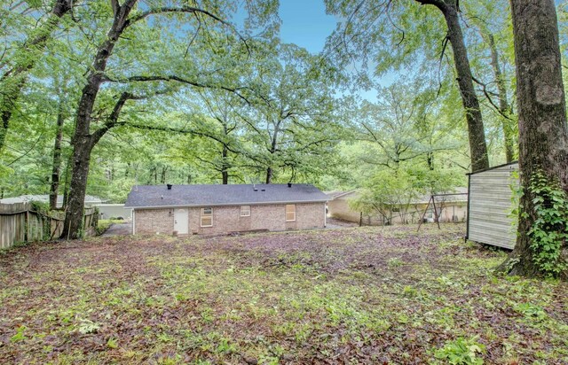 1114 Edgehill Dr, Benton, AR 72015 - view of yard with fence