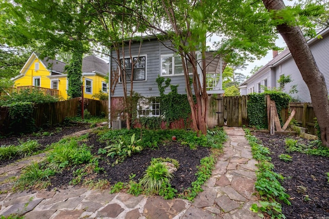 111 Thayer St, Little Rock, AR 72205 - back of house with fence