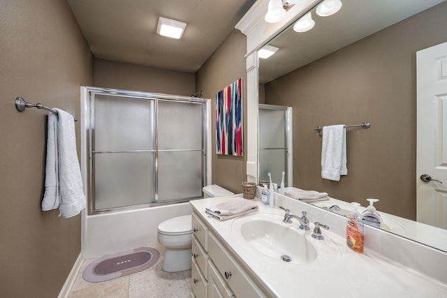 126 Manitou Dr, Maumelle, AR 72113 - full bathroom featuring toilet, vanity, baseboards, and enclosed tub / shower combo