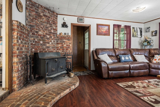 106 Gareth Ct, Hot Springs National Park, AR 71913 - living area with a wood stove, crown molding, and wood finished floors