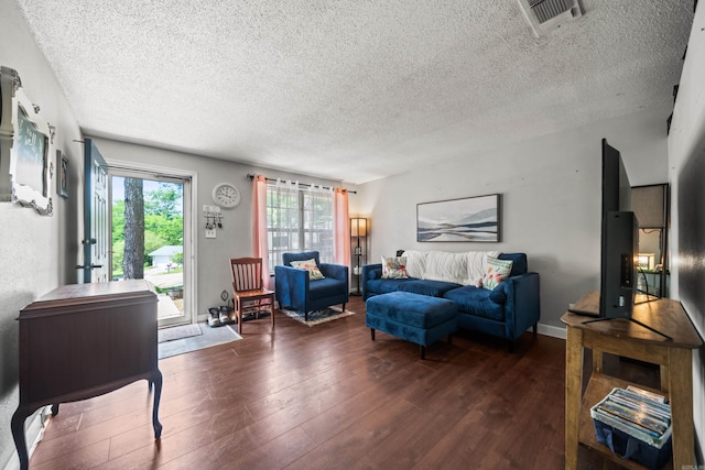 106 Gareth Ct, Hot Springs National Park, AR 71913 - living area featuring a textured ceiling and wood finished floors