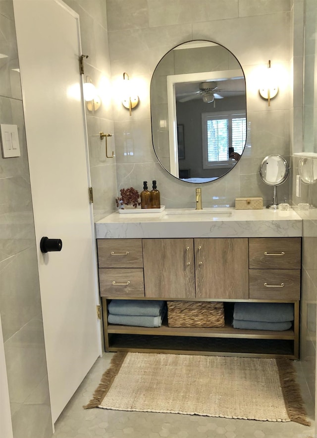 501 Belvedere Dr Unit C-1, Hot Springs, AR 71901 - bathroom with a ceiling fan and vanity