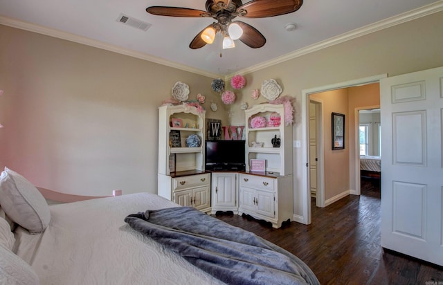 225 Wortham Rd, Rose Bud, AR 72137 - bedroom with baseboards, dark wood finished floors, crown molding, and a ceiling fan
